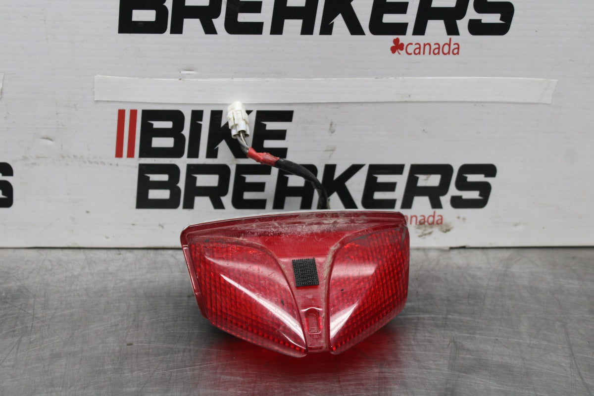 11-24 SUZUKI GSXR750 REAR TAIL TAILLIGHT BACK BRAKE LIGHT BB879