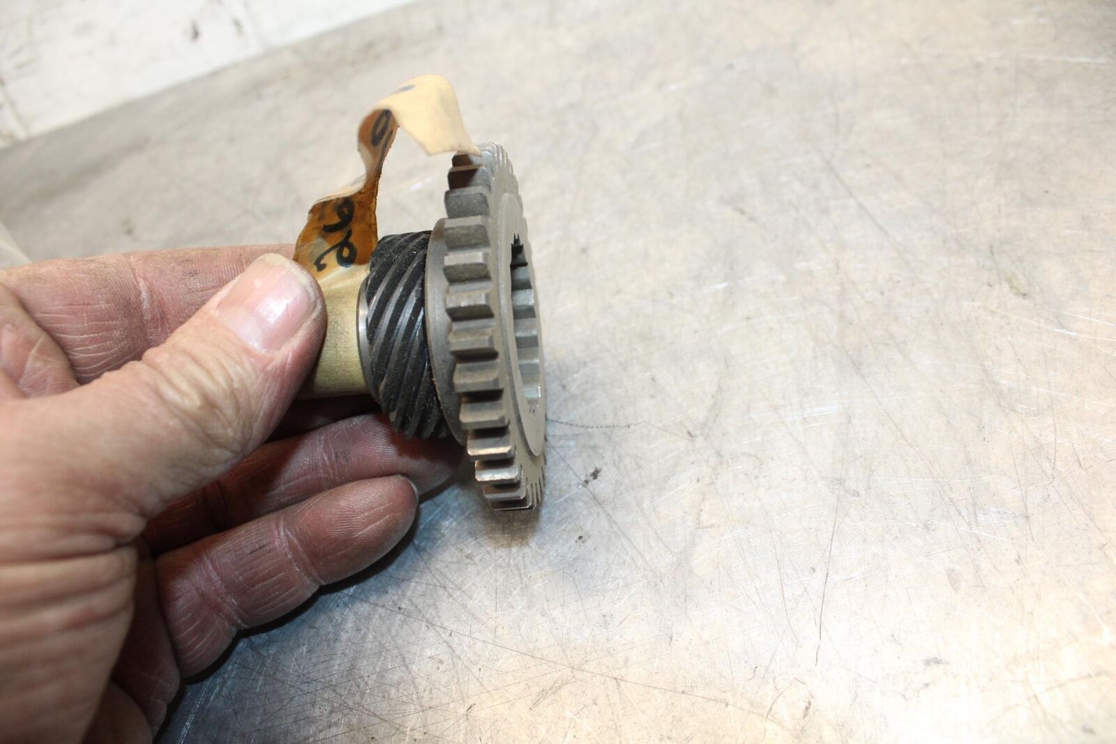1972 Suzuki TS100  KICKSTART KICK START  GEAR26240-25001 BB33
