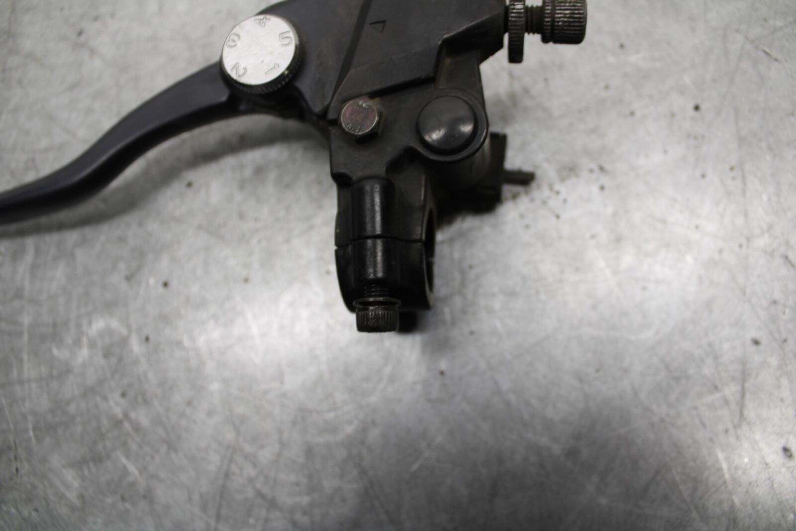 2001 Kawasaki Ninja ZX6 ZX600E CLUTCH PERCH MOUNT WITH LEVER  BB547