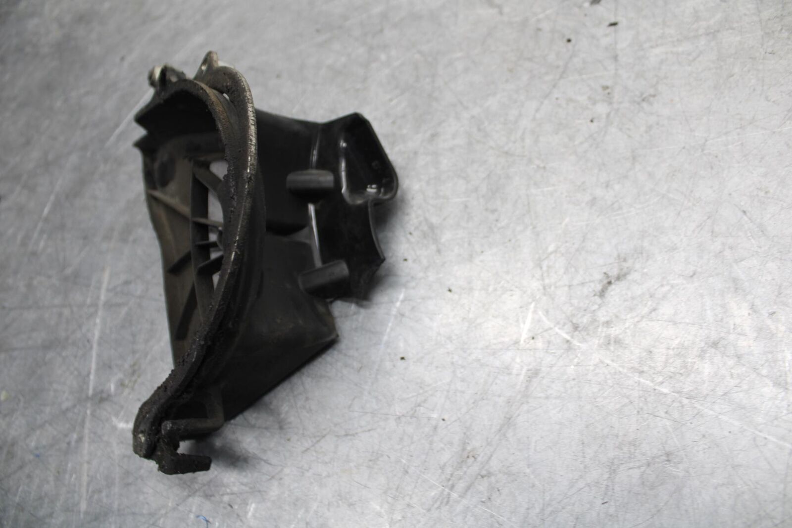 2016 Honda CBR1000RR ENGINE SPROCKET COVER BB530