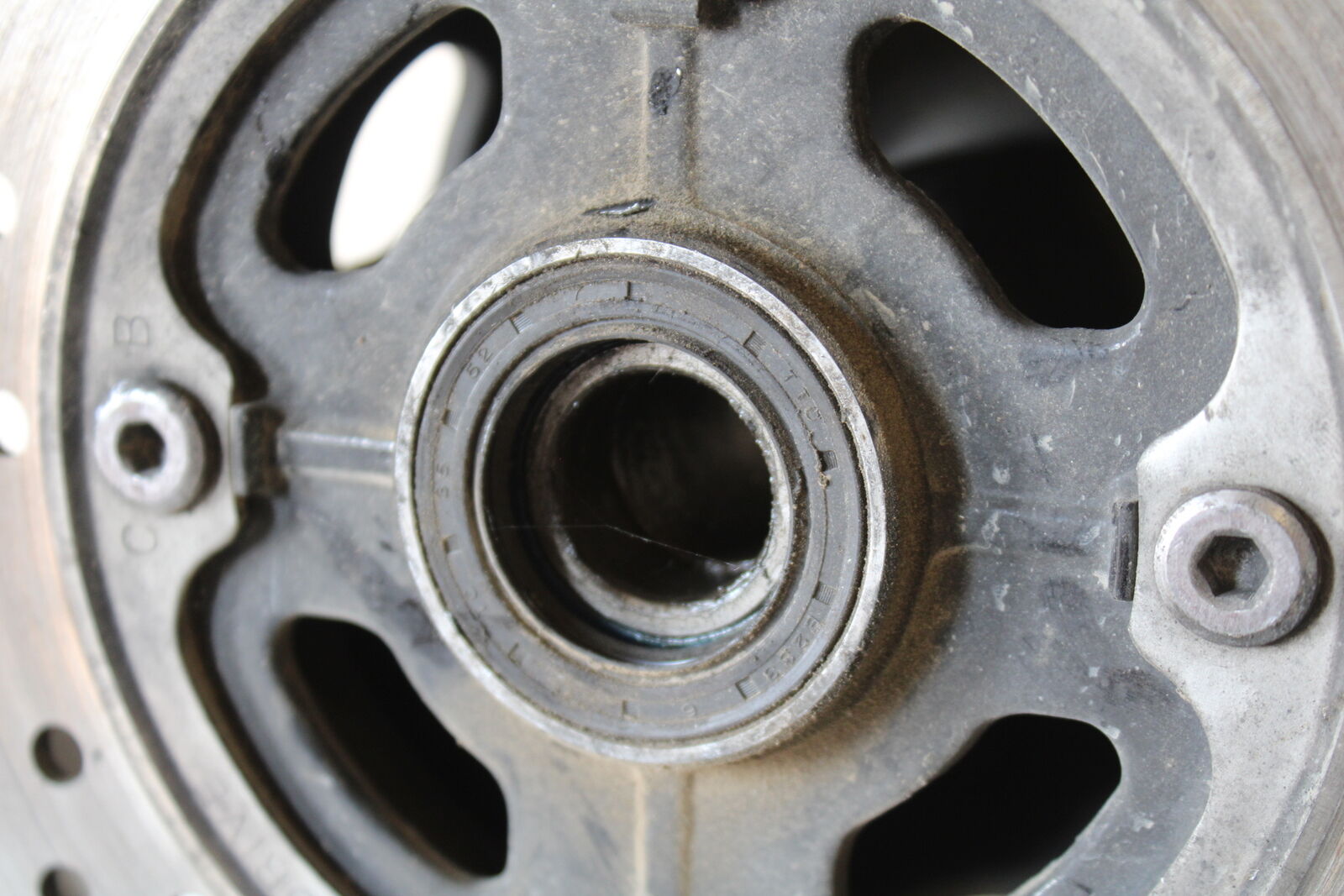 03-04 HONDA CBR600RR REAR WHEEL BACK RIM BB661
