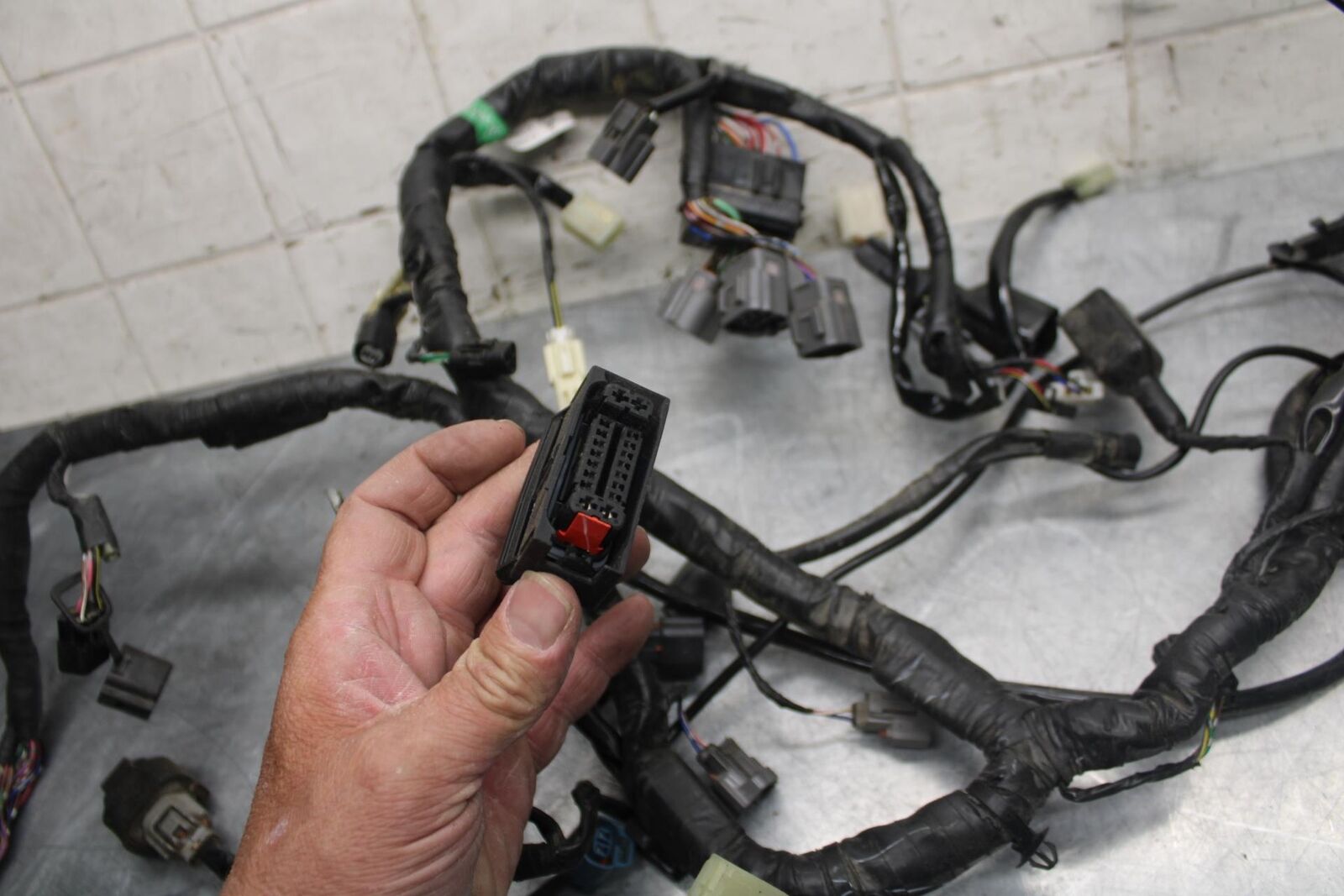 2014 Kawasaki Ninja EX300B ABS MAIN ENGINE WIRING HARNESS MOTOR WIRE LOOM BB518