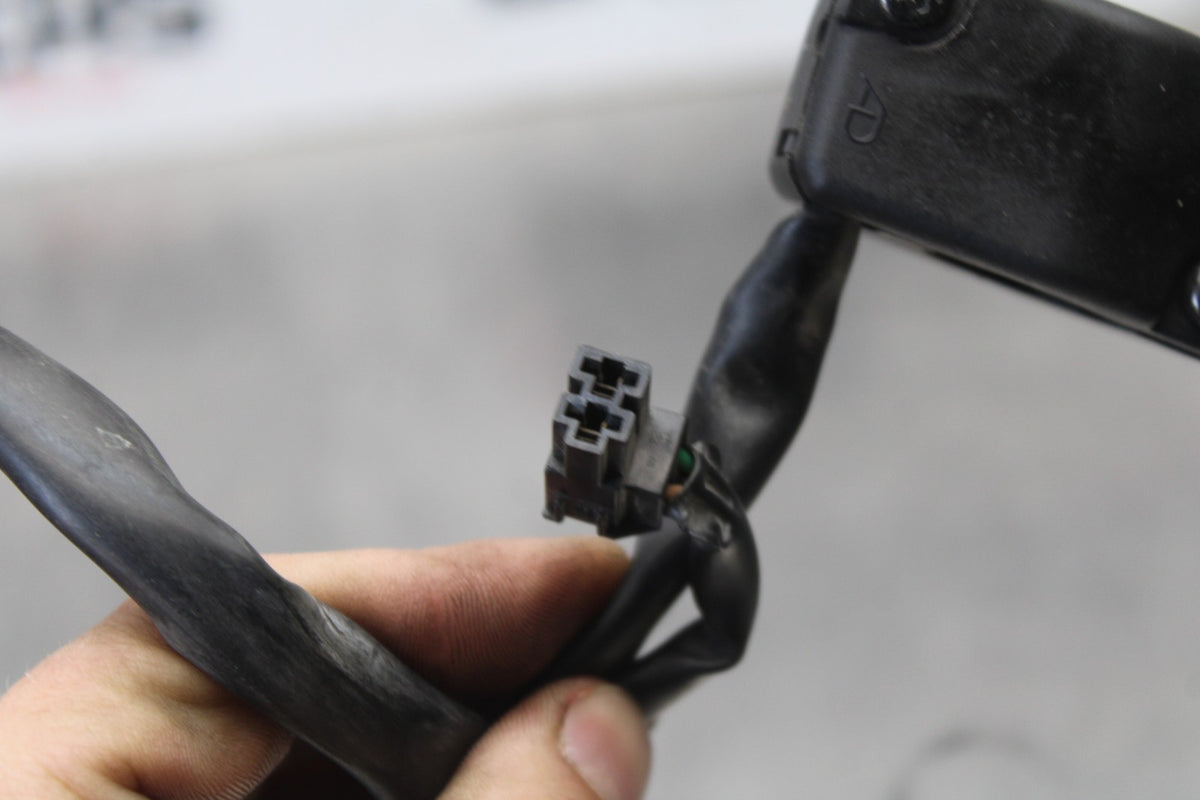 13-18 KAWASAKI NINJA ZX6R RIGHT CLIP ON HANDLE KILL OFF START SWITCHES BB908
