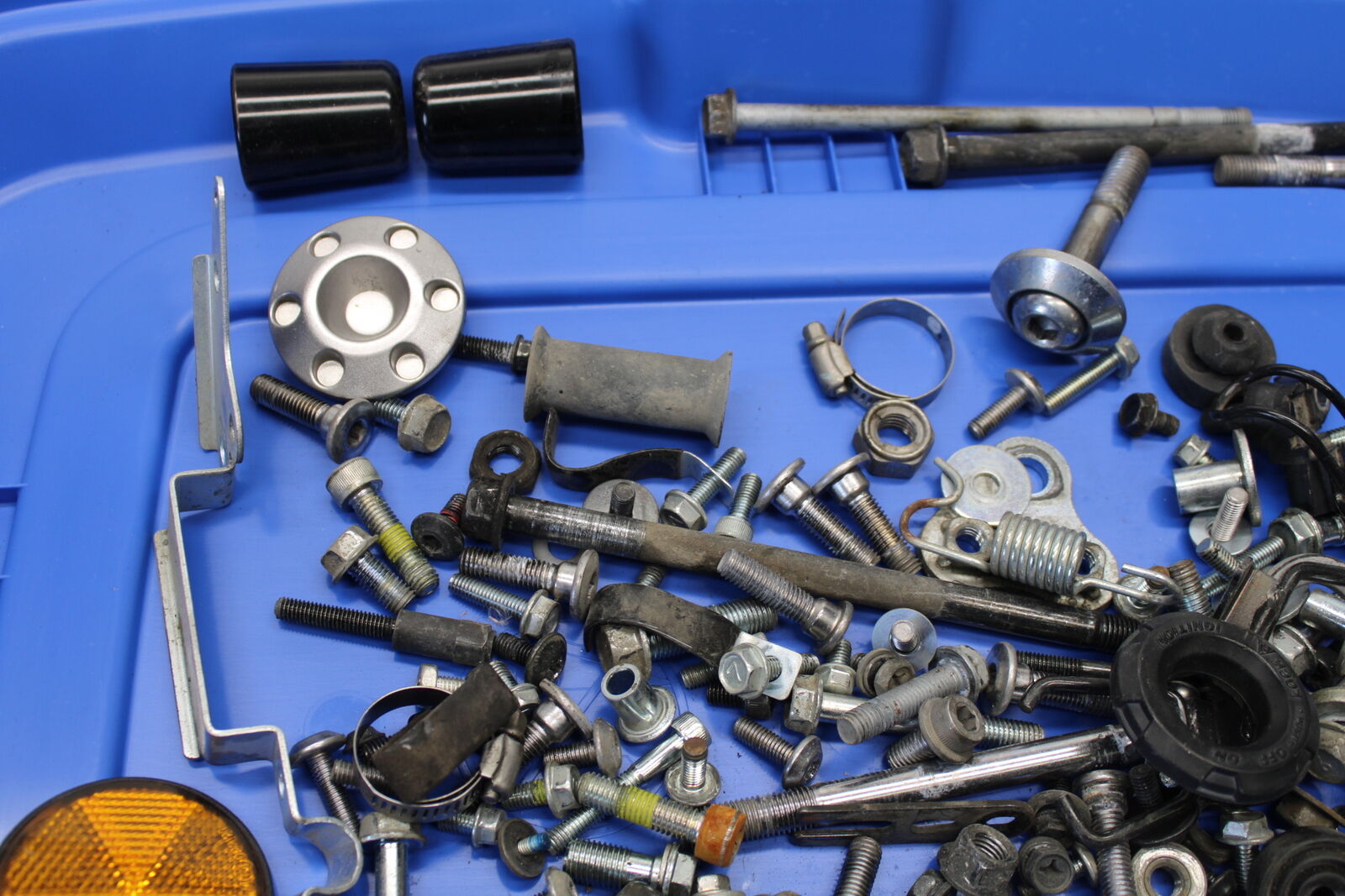 12-17 KAWASAKI ER-6N Z650 MOUNTING BOLTS HARDWARE MOTOR SCREWS BB709