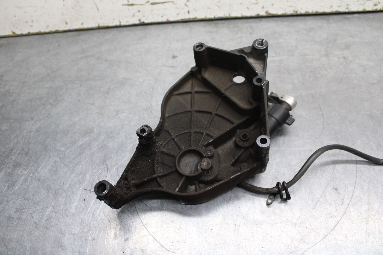 06-07 SUZUKI GSXR 600 ENGINE SPROCKET COVER BB737