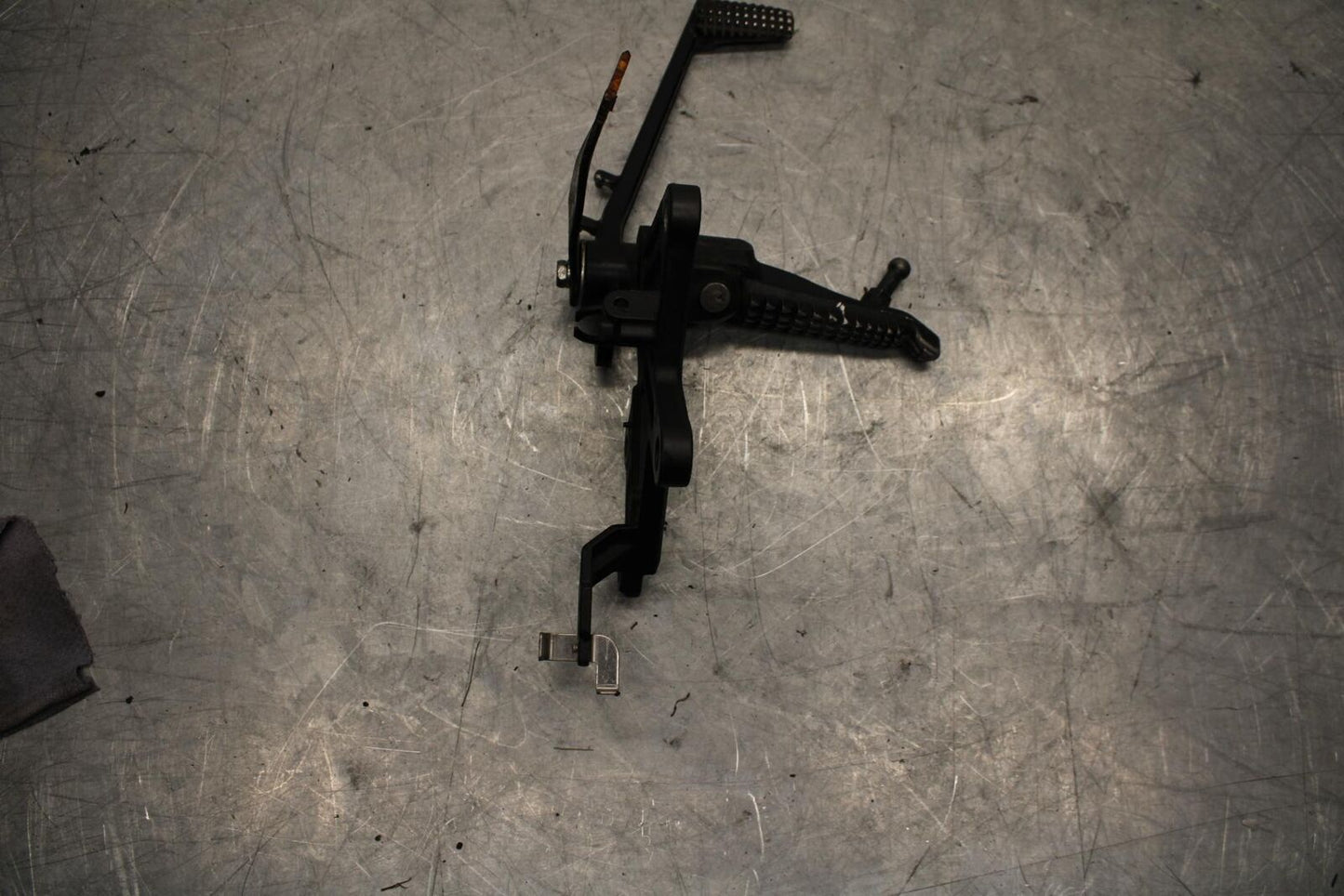 11-15 KAWASAKI ZX1000R RIGHT REARSET REAR SET DRIVER FOOT PEG REST STOP BB445