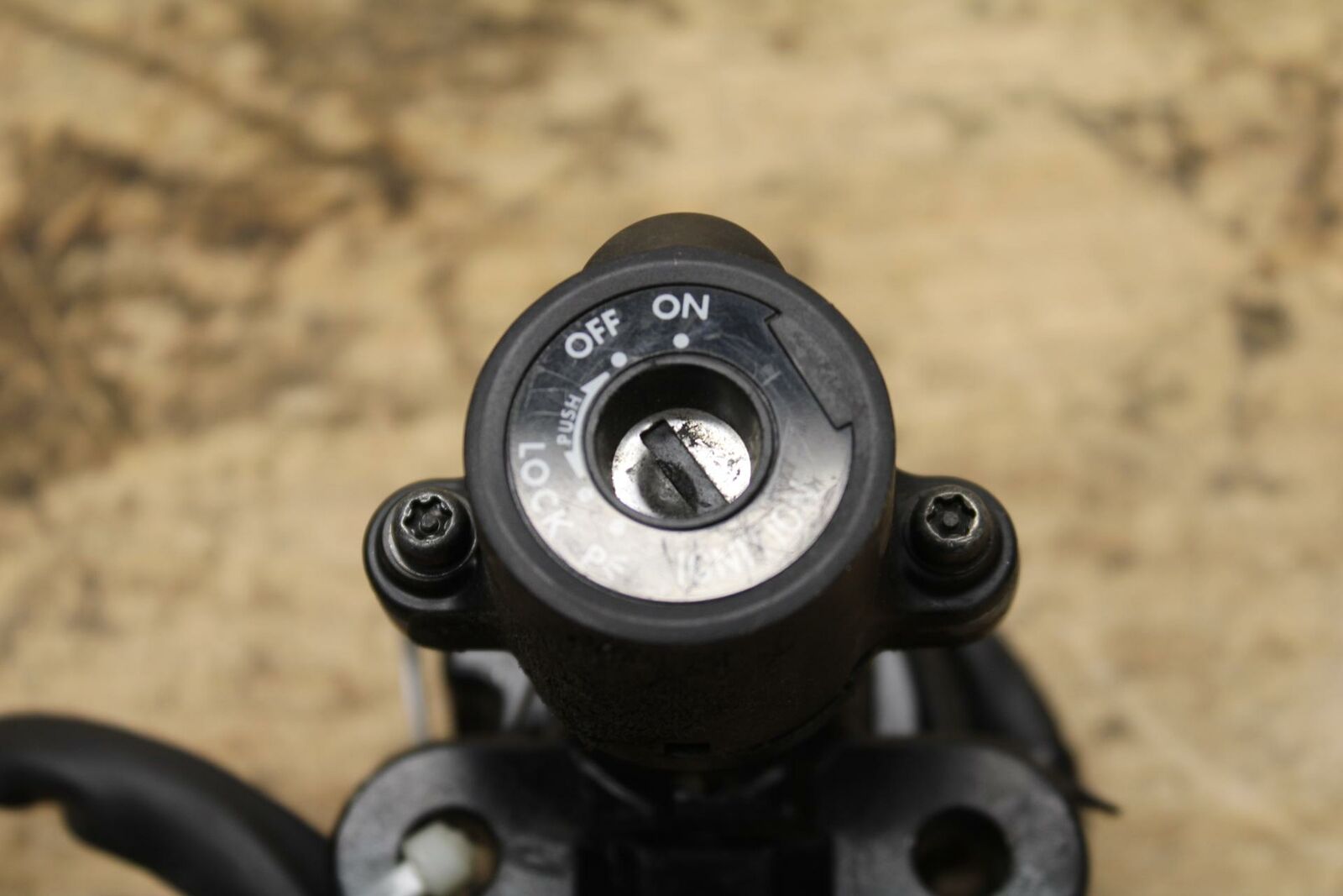 09-11 SUZUKI GSXR1000 IGNITION LOCK W KEY BB205