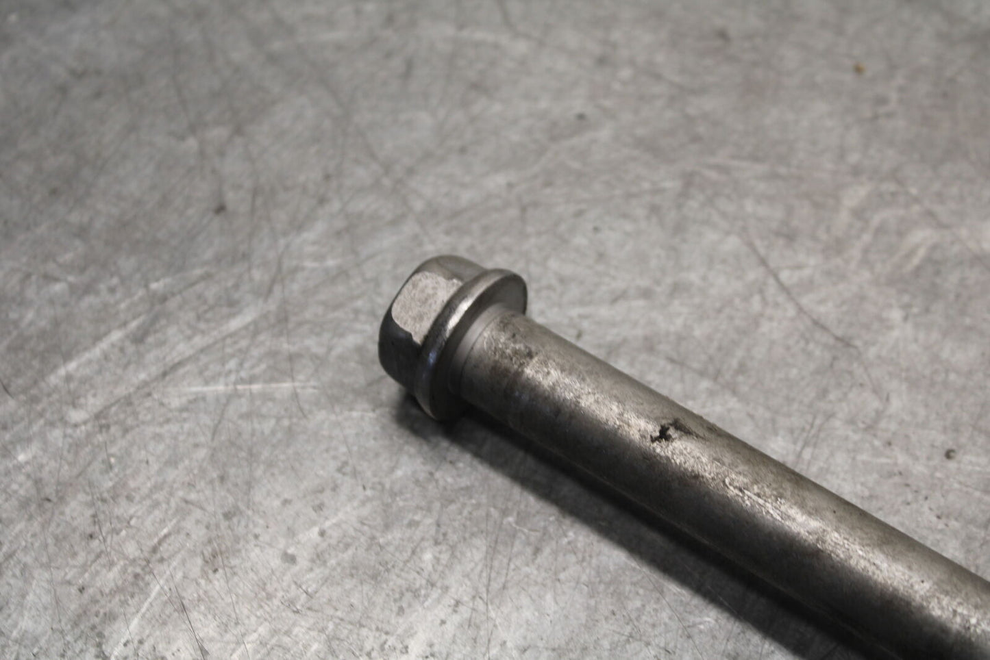 18-23 KAWASAKI NINJA 400 REAR BACK SWINGARM BOLT SUSPENSION PIVOT AXLE BB660