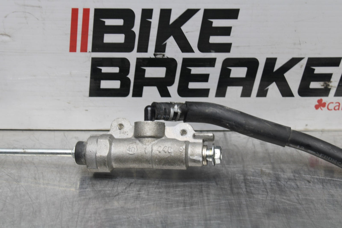 15 SUZUKI GW250F REAR BACK BRAKE MASTER CYLINDER W RESERVOIR BB789