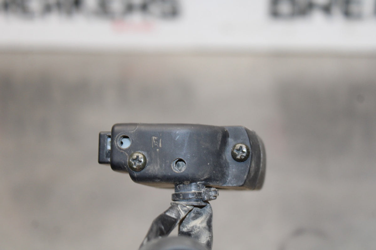 98-05 HONDA SUPER HAWK 1000 VTR1000F RIGHT CLIP ON KILL OFF START SWITCH  BB821