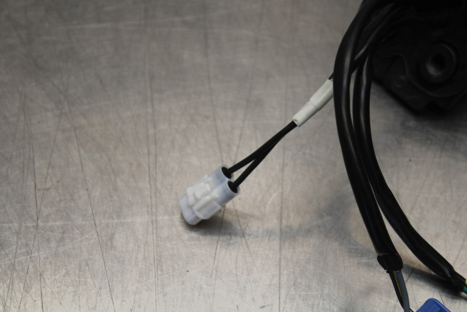 24-25 KAWASAKI NINJA ZX4R REAR BACK FENDER MUD GUARD/ LIGHTS SIGNALS  BB610