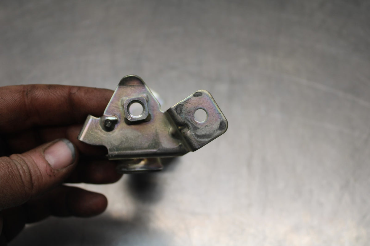 22-25 YAMAHA YZF R7 GAS TANK FUEL CELL PETROL RESERVOIR BRACKET MOUNT BB850