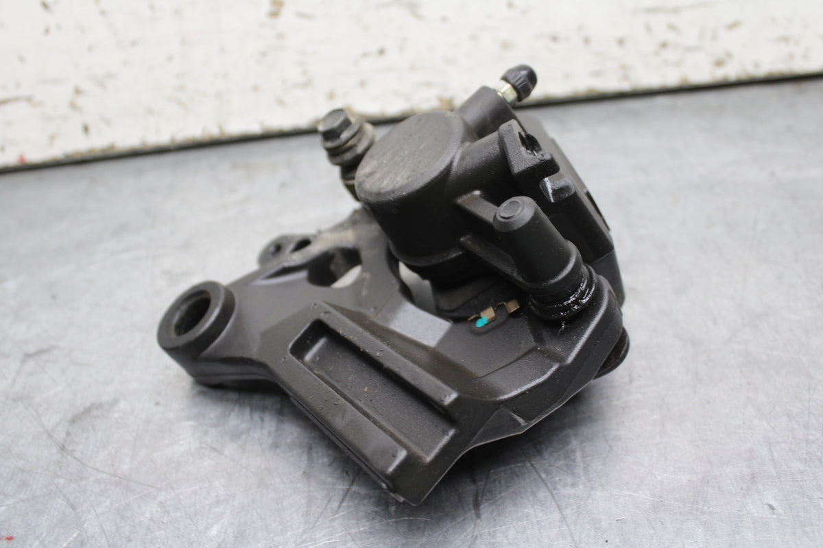 19-24 YAMAHA R3 REAR BACK BRAKE CALIPER W MOUNT BRACKET BB736