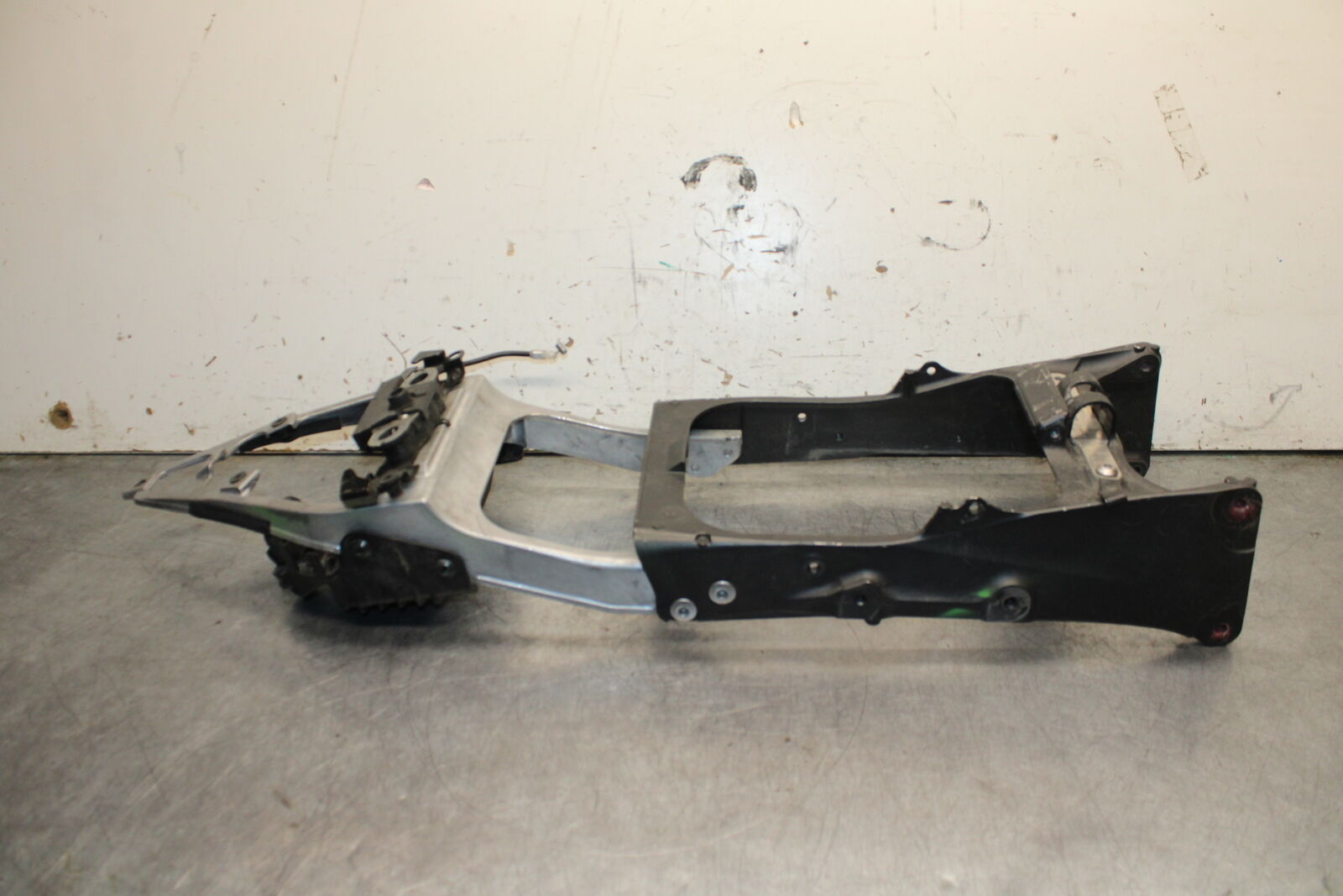 13-17 KAWASAKI NINJA ZX6R ZX636E REAR SUBFRAME BACK SUB FRAME BB735