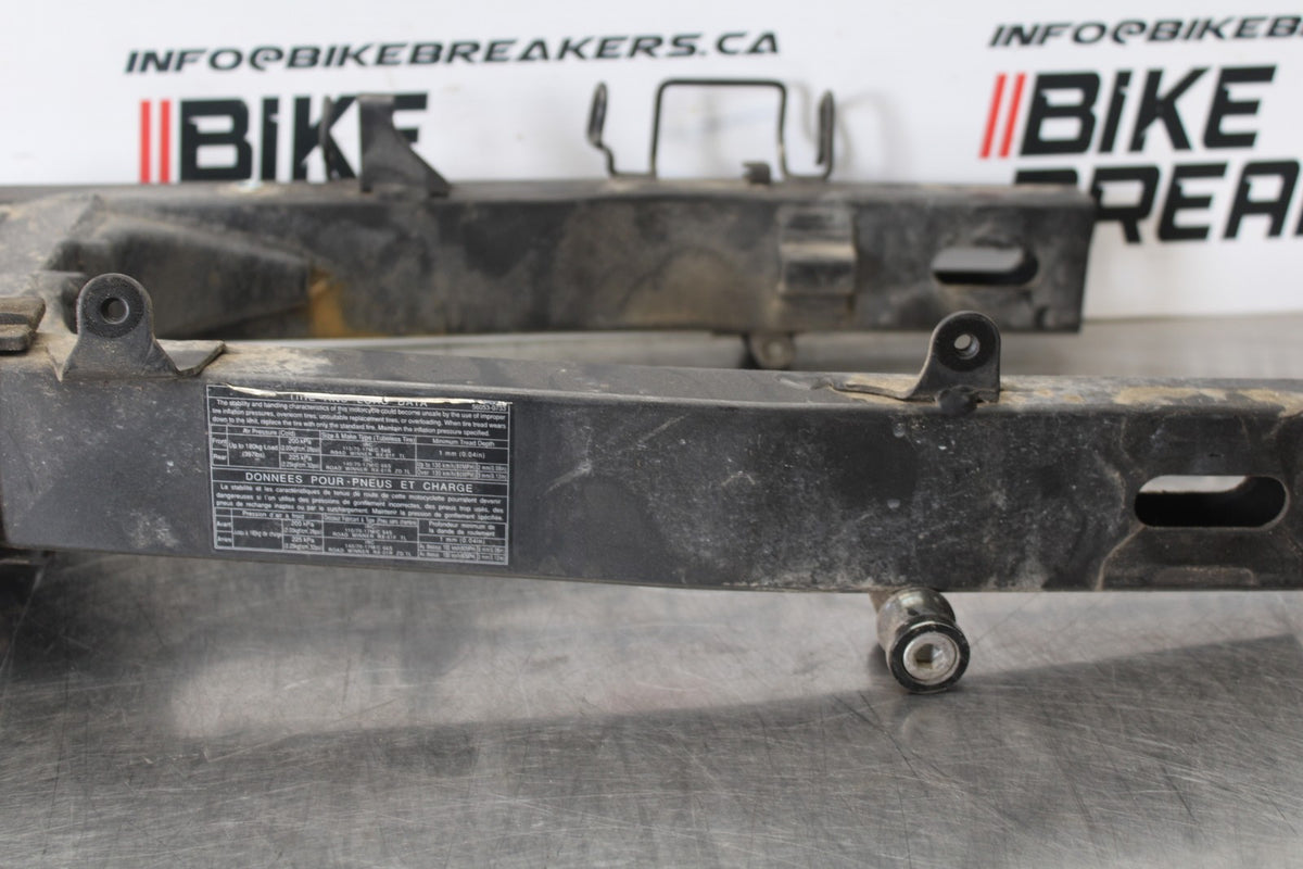 13-17 KAWASAKI NINJA 300 EX300 ABS REAR SWINGARM BACK SUSPENSION SWING ARM BB189