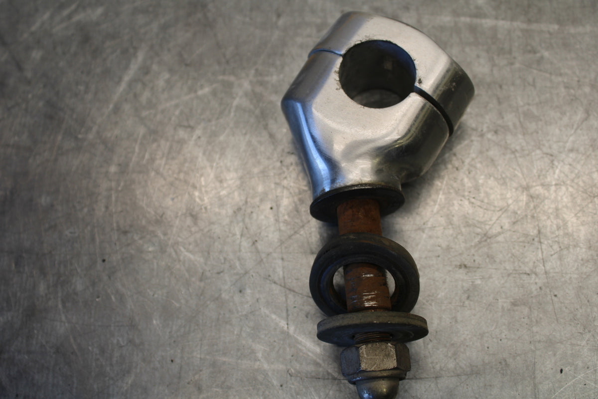 05-06 YAMAHA ROYAL STAR HANDLEBAR RISERS BB697