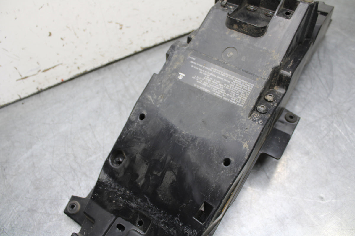 22-24 YAMAHA XSR900 REAR BACK TAIL UNDERTAIL BATTERY TRAY PLASTIC BB710