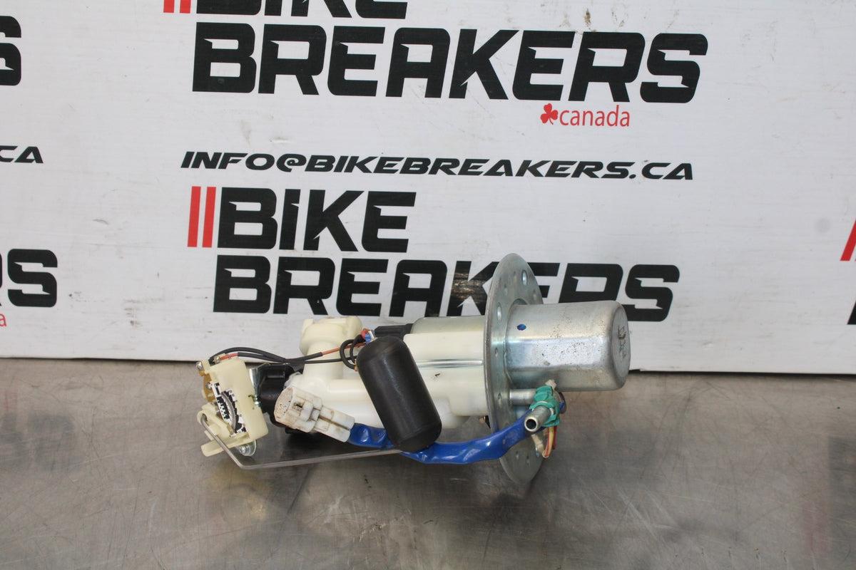 06-07 SUZUKI GSXR 600 FUEL PUMP GAS PETROL SENDER UNIT BB792
