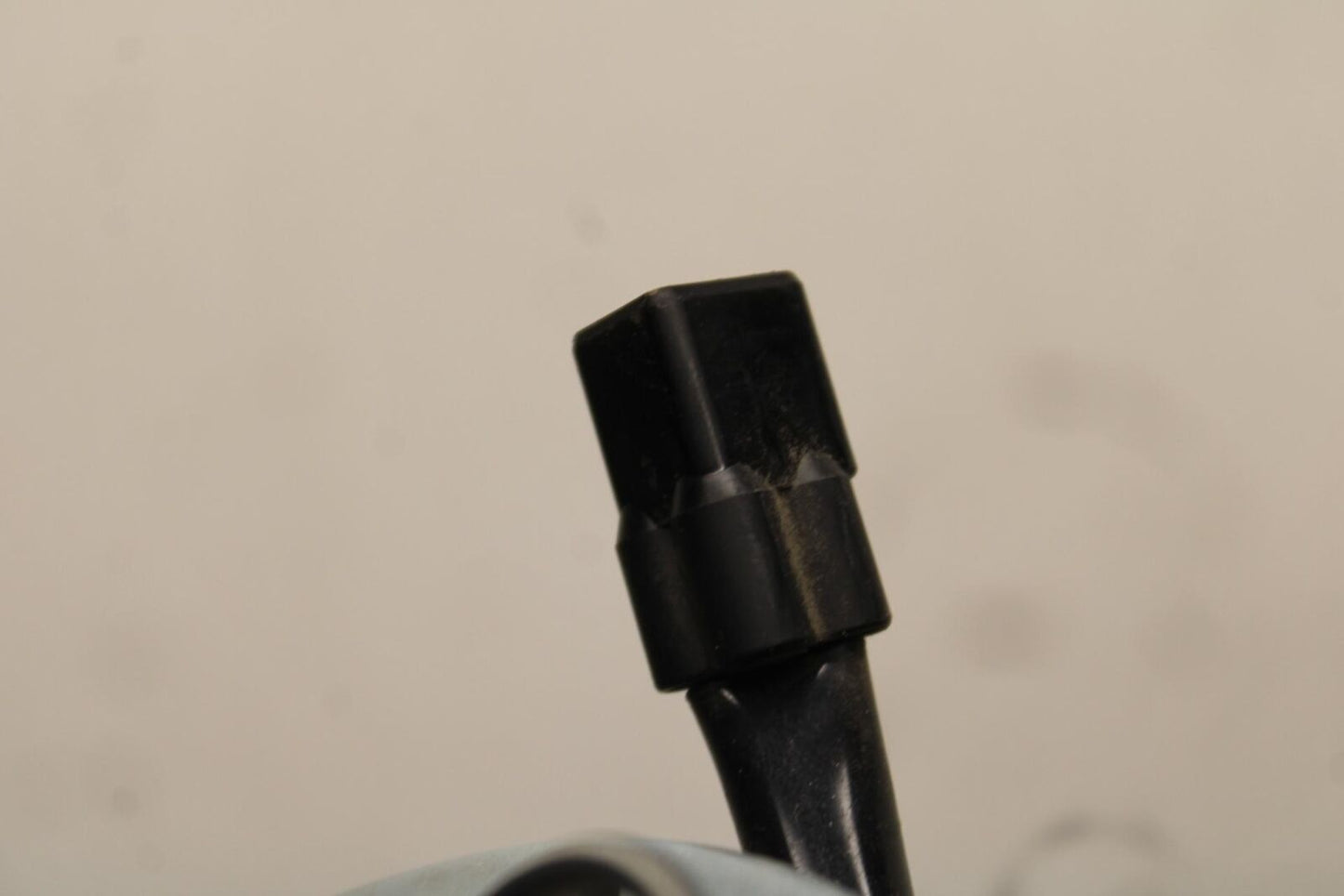 08-19 KAWASAKI NINJA ZX10R FUEL PUMP GAS PETROL SENDER UNIT BB633