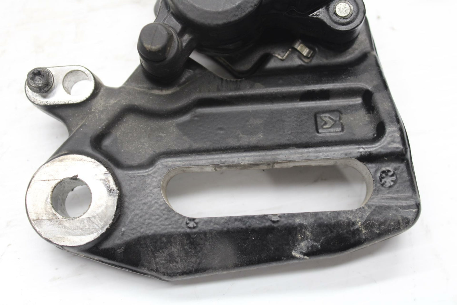 18-20 HUSQVARNA VITPILEN 401 REAR BACK BRAKE CALIPER W MOUNT BRACKET BB248