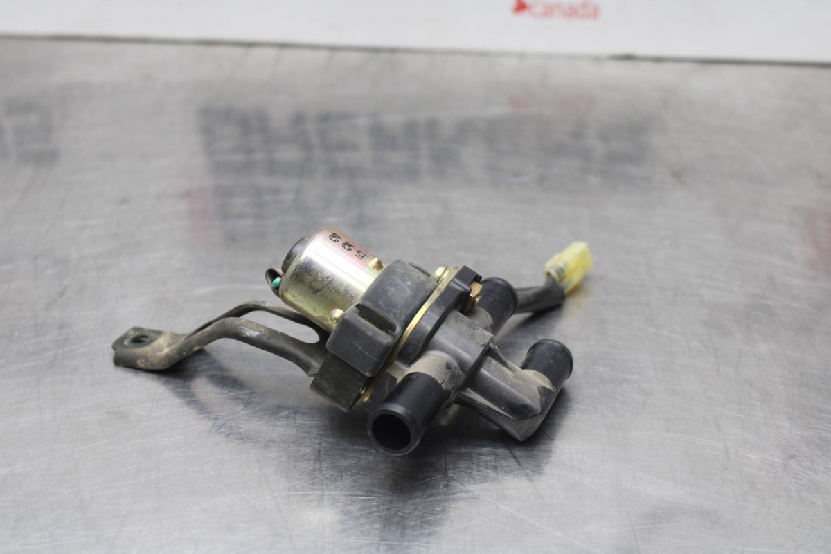 05 YAMAHA YZF R6 AIR VALVE SOLENOID TOP ENGINE SWITCH SENSOR BB858