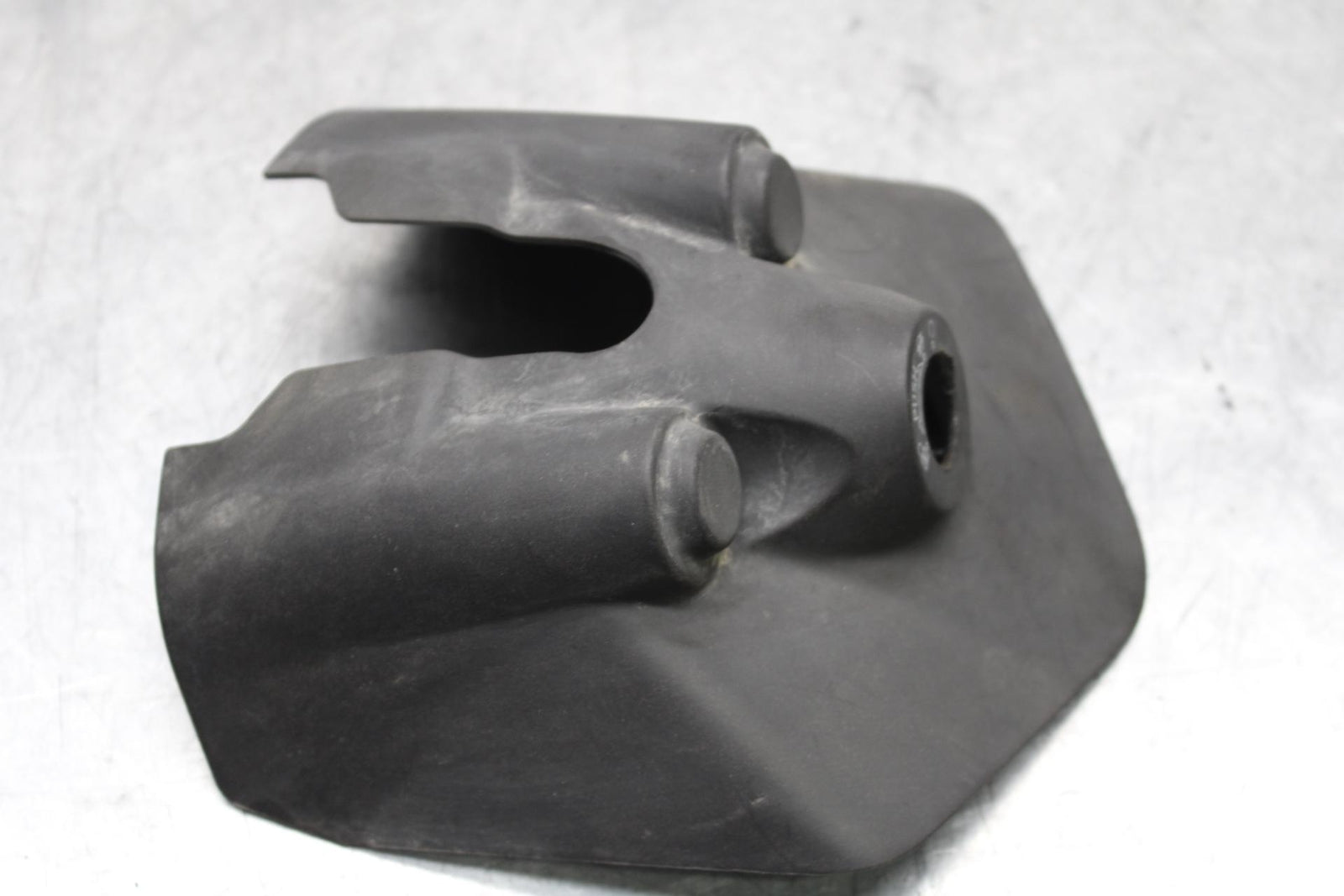 16-18 KTM 690 DUKE IGNITION TRIM PANEL MISCELLANEOUS COVERS BB631