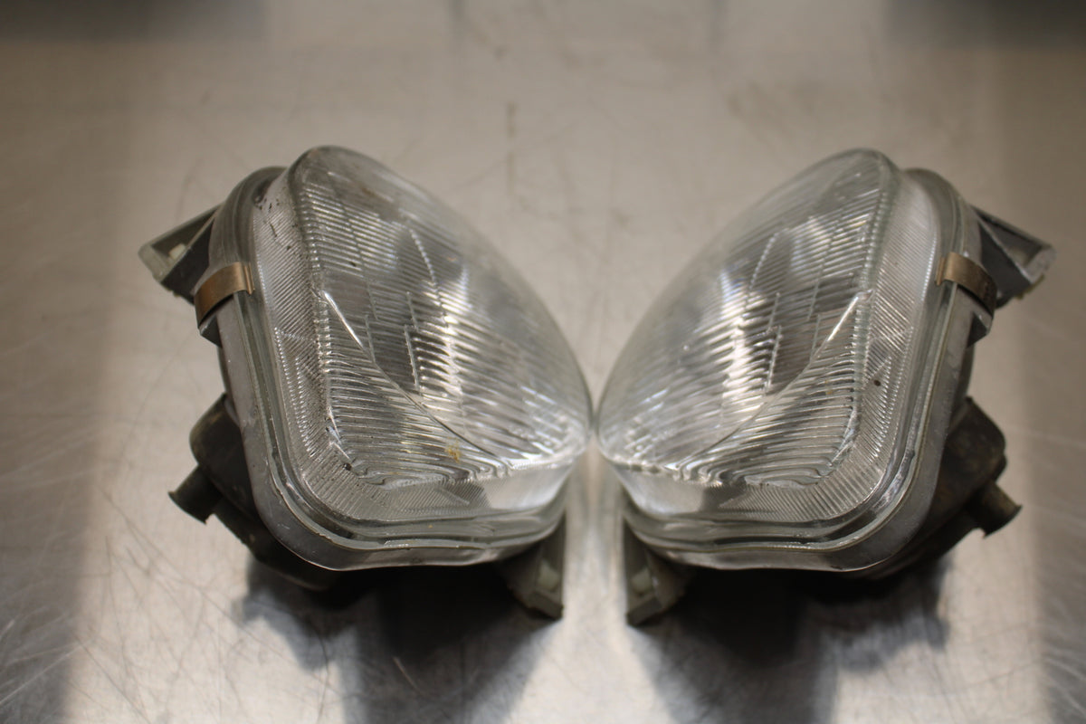 96 YAMAHA YZF750R FRONT HEADLIGHT HEAD LIGHT LAMP BB137
