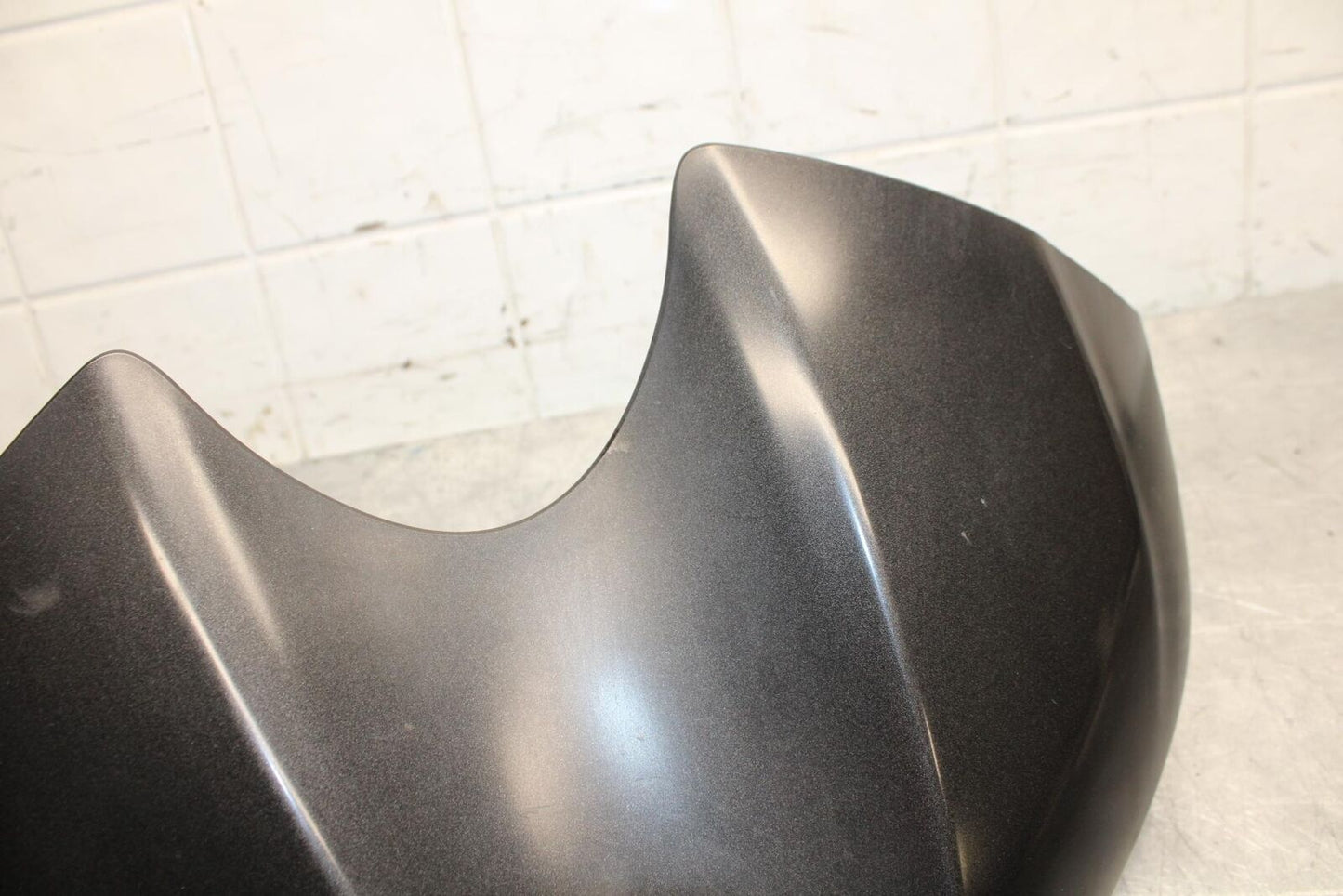 08-16 YAMAHA YZF R6 FRONT GAS TANK FUEL CELL FAIRING COWL COVER TRIM BB465