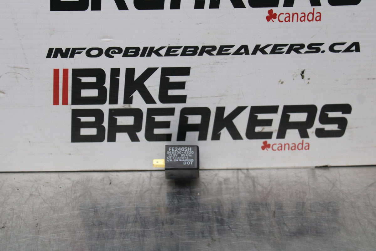 17-24 SUZUKI SV650 TURN SIGNAL BLINKER RELAY FLASHER SWITCH BB829