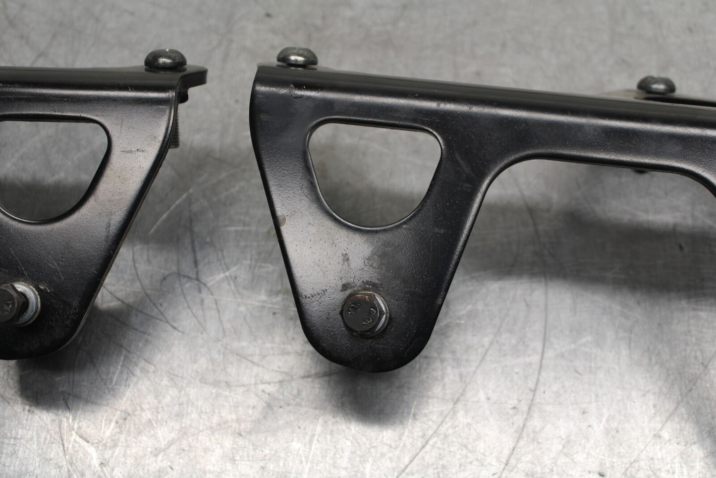 14 HONDA CTX1300A SADDLEBAG CASE MOUNTING BRACKET MOUNT BB732