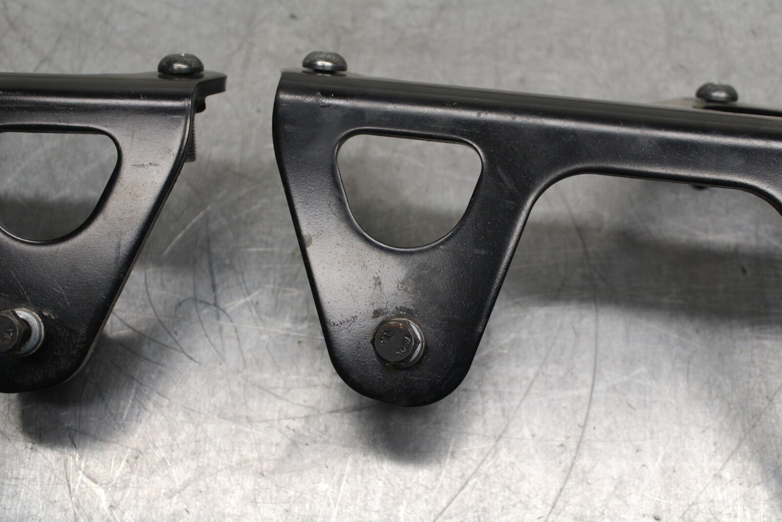 14 HONDA CTX1300A SADDLEBAG CASE MOUNTING BRACKET MOUNT BB732