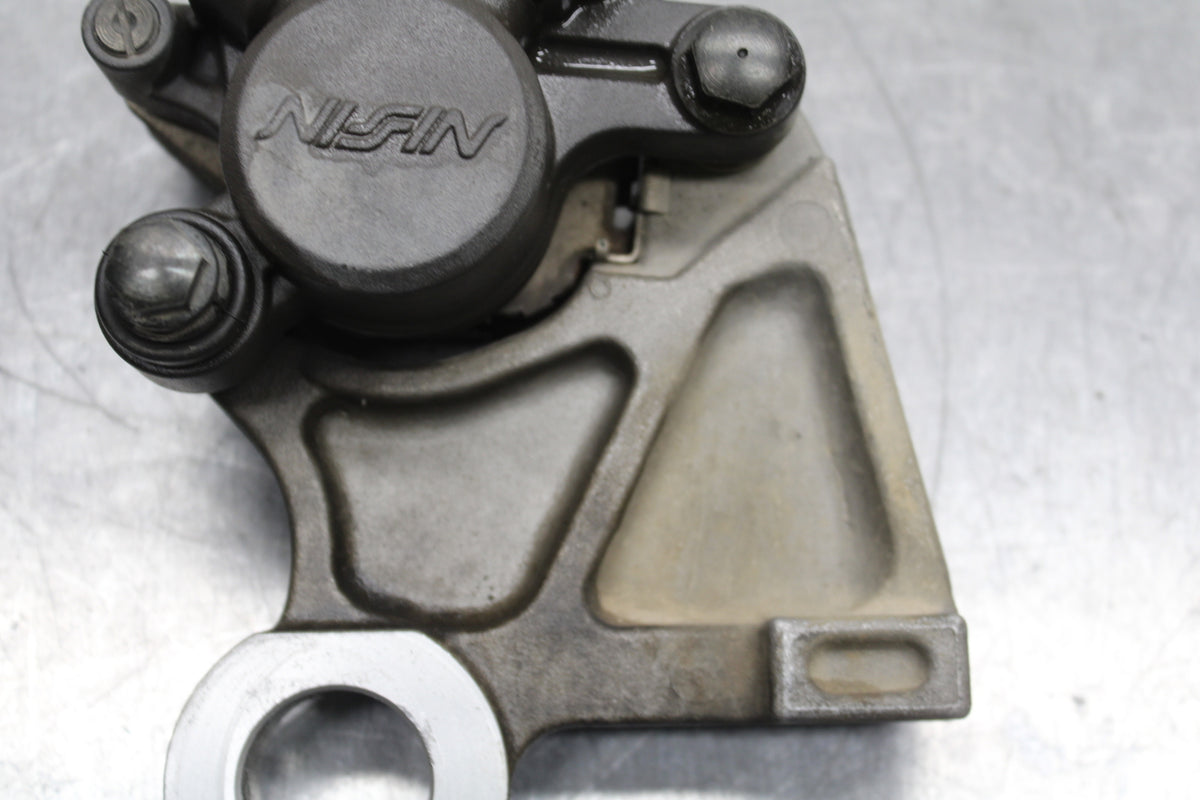 06-07 YAMAHA YZF R6 REAR BACK BRAKE CALIPER W MOUNT BRACKET BB742