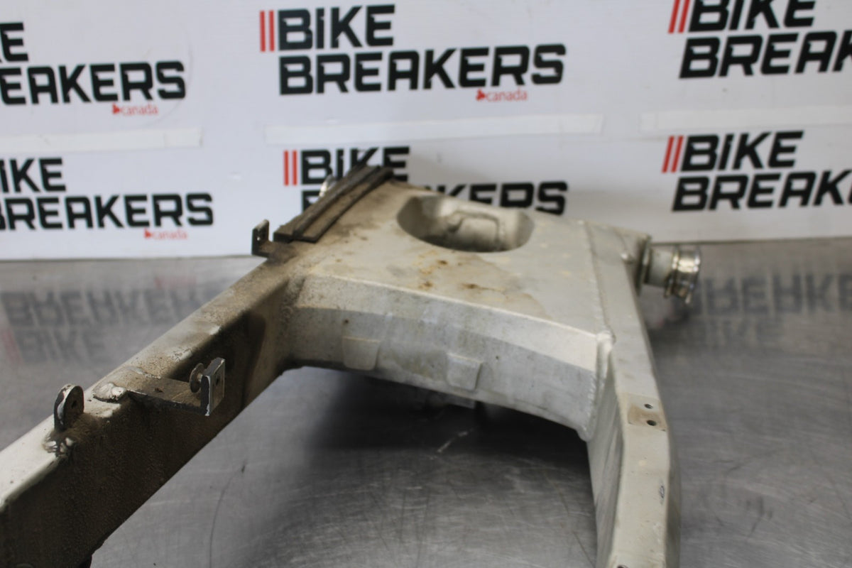 00-05 KAWASAKI NINJA ZX12R REAR SWINGARM BACK SUSPENSION SWING ARM BB892