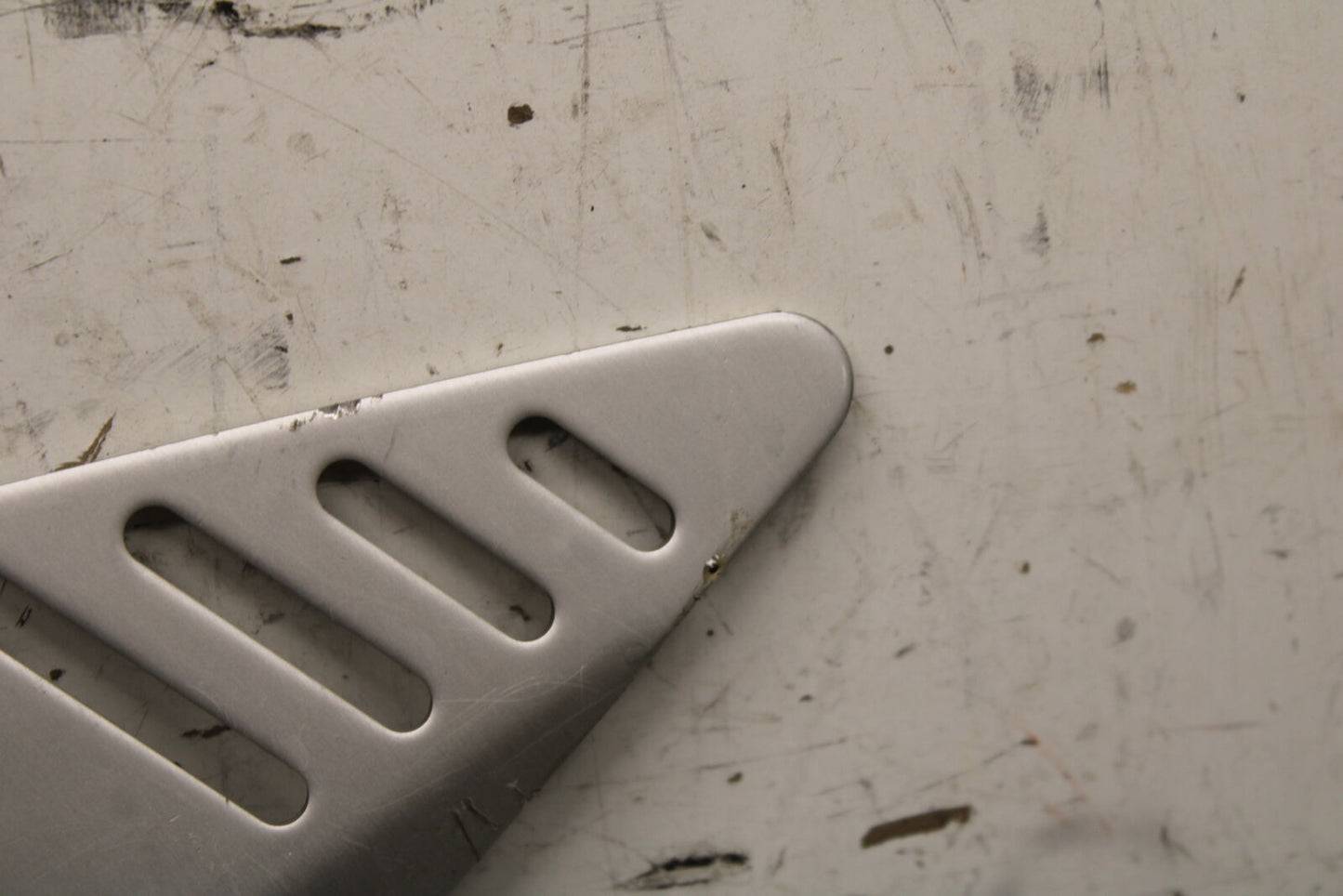 13-17 KAWASAKI NINJA ZX6R ZX636E LEFT REARSET REAR SET DRIVER FOOT PEG BB735