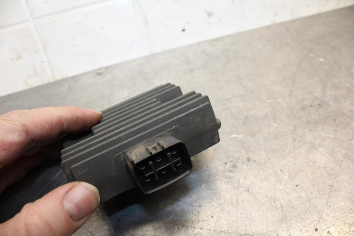 07 YAMAHA YZF R6 2c0 RECTIFIER VOLTAGE REGULATOR 4XY-81960-00-00 BB75