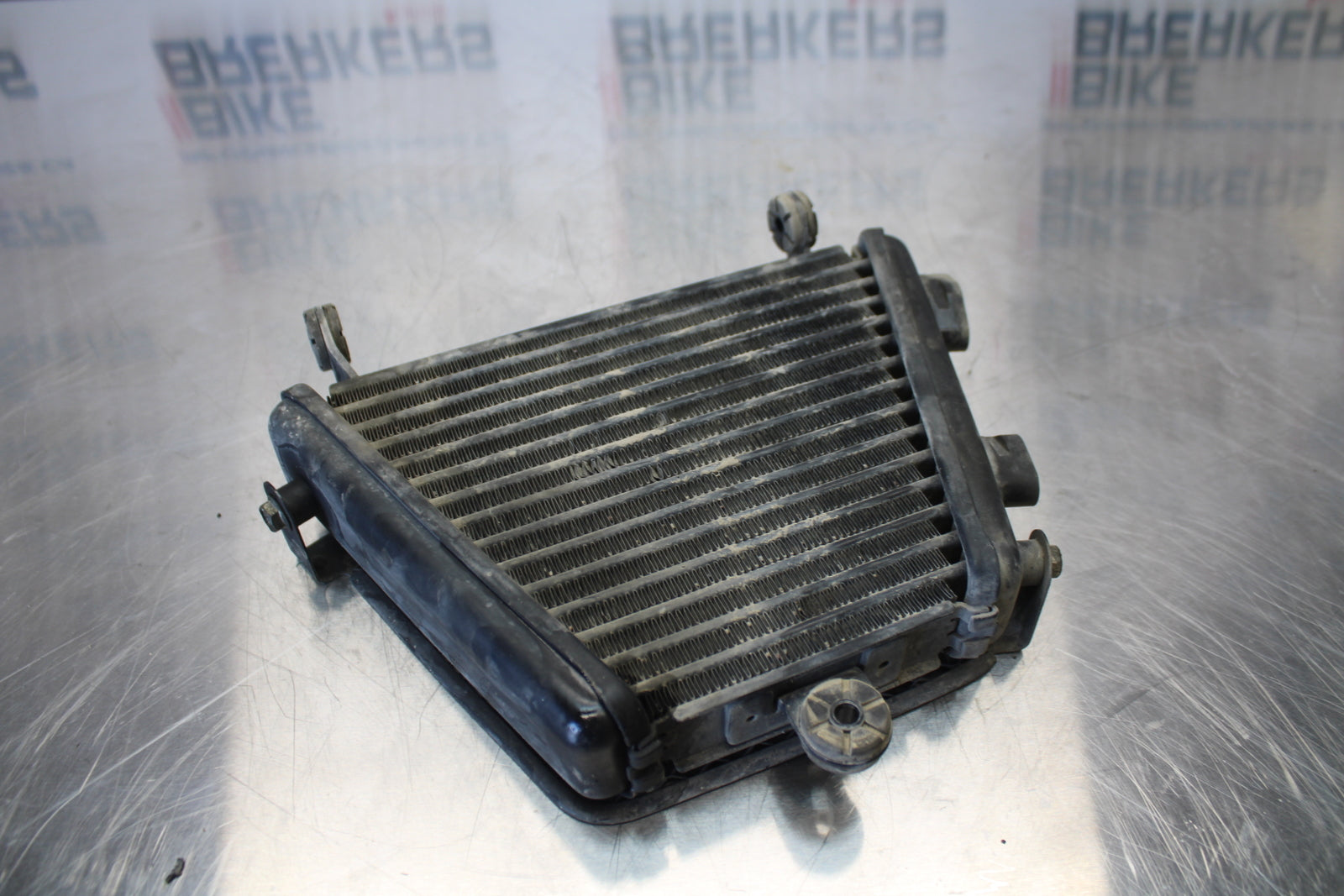 11 SUZUKI GSXR1000 ENGINE MOTOR OIL COOLER  BB142