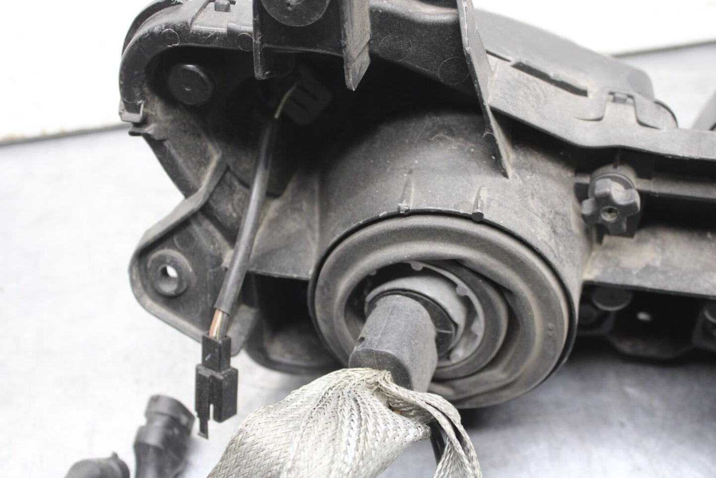 09-12 KAWASAKI NINJA ZX6R FRONT HEADLIGHT HEAD LIGHT LAMP BB617