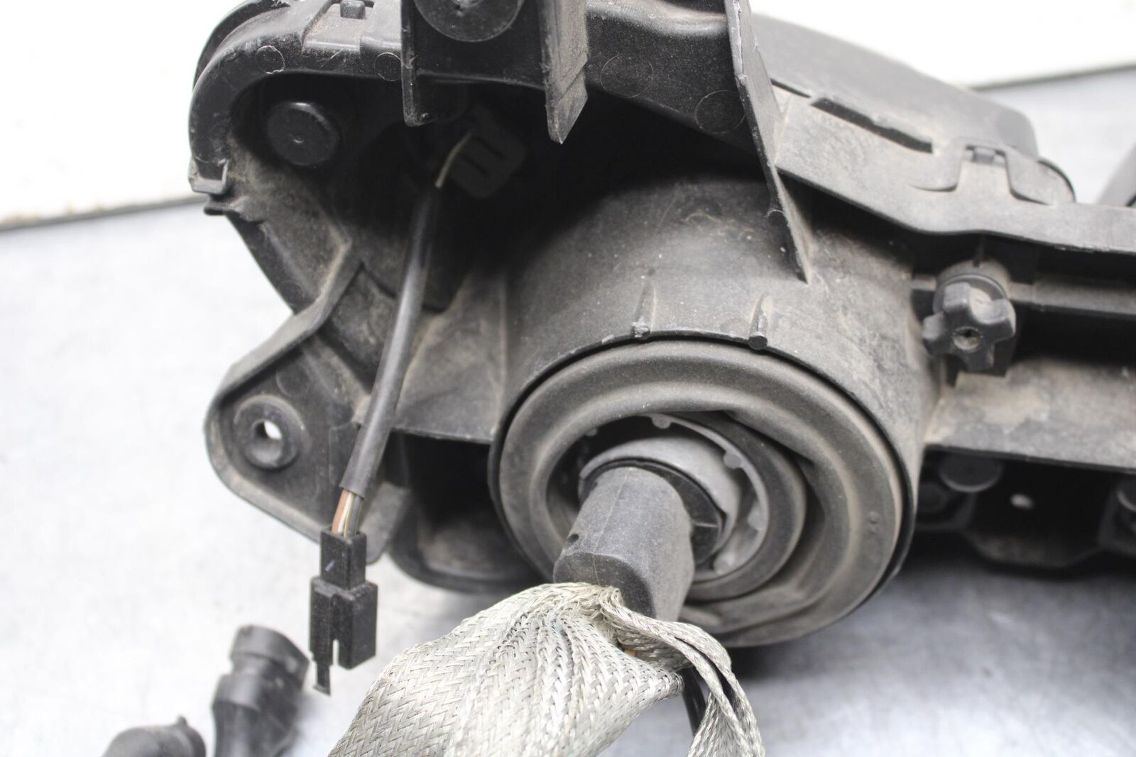 09-12 KAWASAKI NINJA ZX6R FRONT HEADLIGHT HEAD LIGHT LAMP BB617