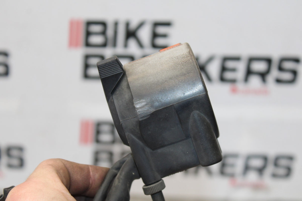 84 HONDA INTERCEPTOR 1000 VF1000F LEFT HANDLE HORN SIGNALS SWITCH BB878