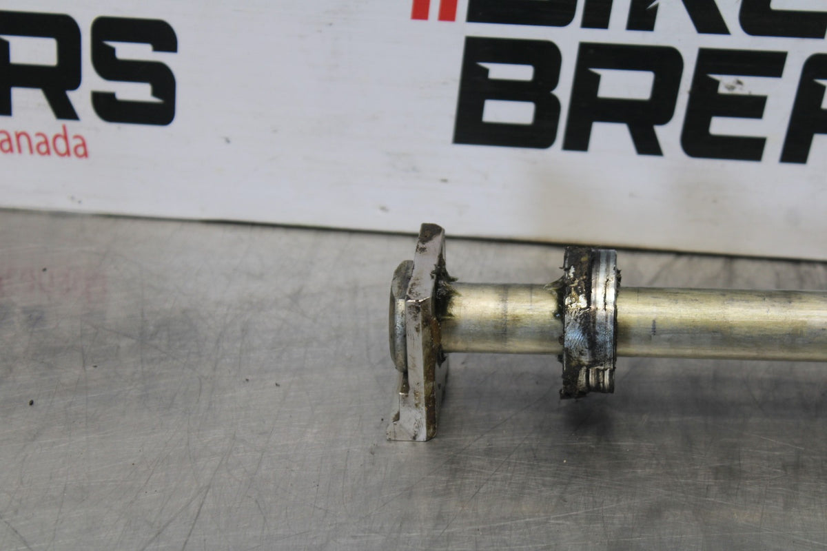 15-17 YAMAHA FJ09 REAR AXLE BACK WHEEL RIM PIVOT BOLT AXEL BB906