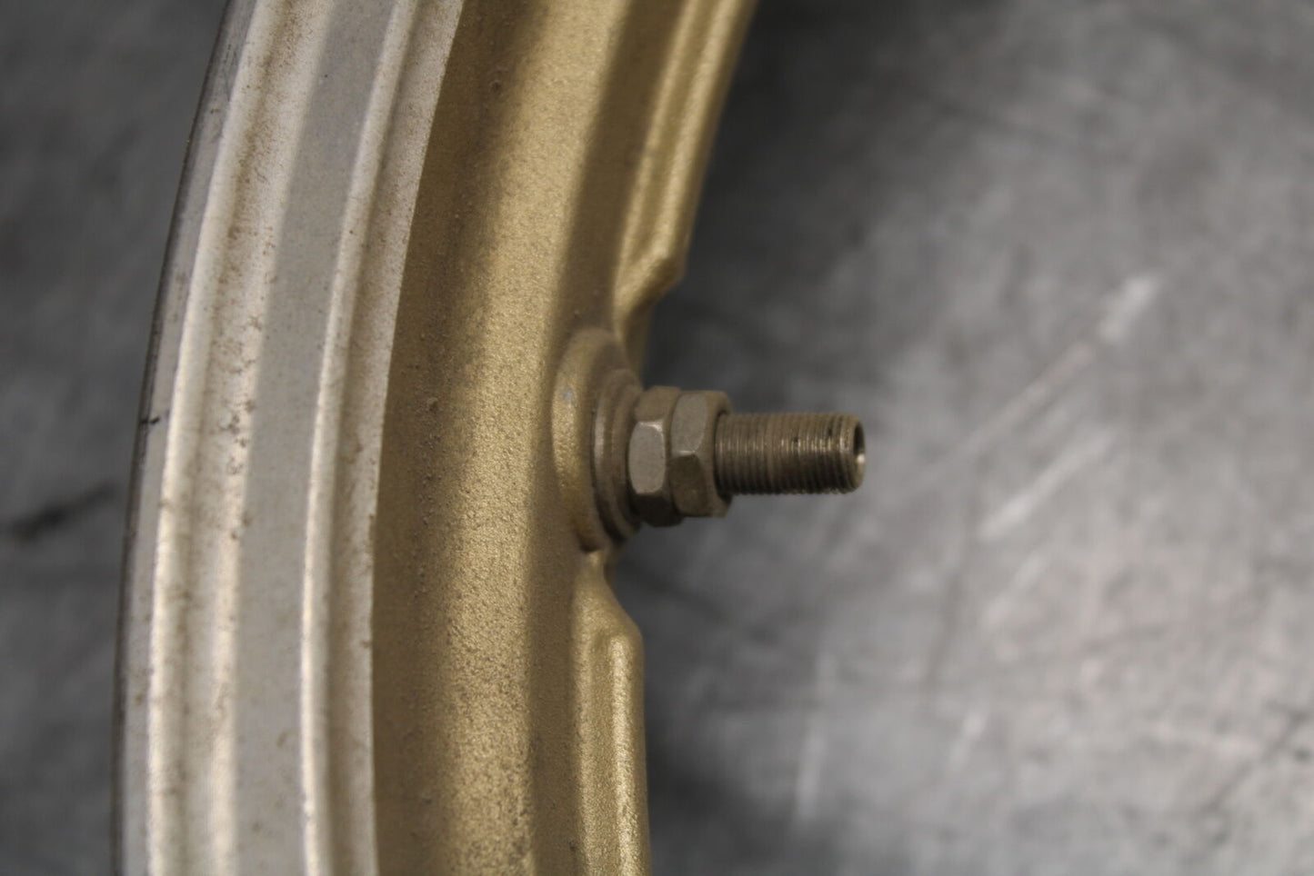 84-85 YAMAHA VIRAGO 1000 FRONT WHEEL FRONT RIM BB173