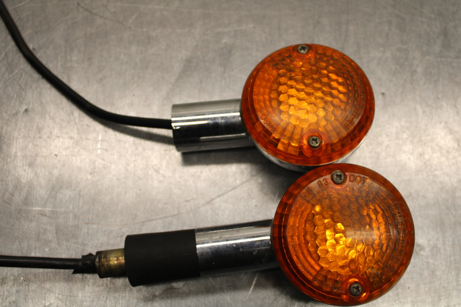 00 SUZUKI INTRUDER 1500 VL1500 FRONT LEFT RIGHT TURN SIGNALS INDICATORS  BB761
