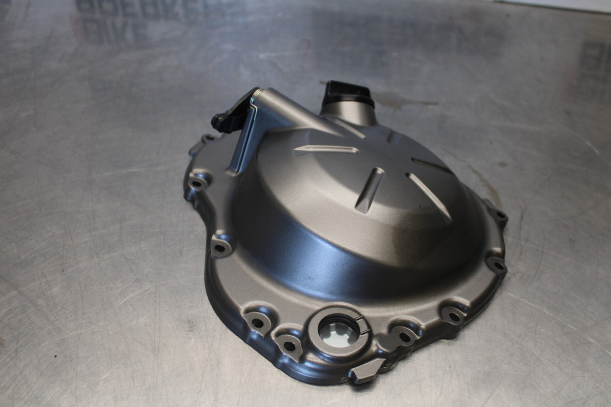 20-22 KAWASAKI NINJA ZX6R CLUTCH SIDE ENGINE MOTOR COVER BB884