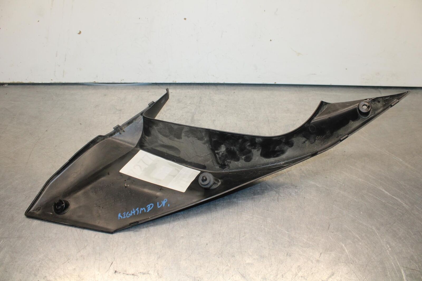 17-20 KAWASAKI NINJA 650 EX650 ABS RIGHT MID UPPER SIDE FAIRING COWL  BB88