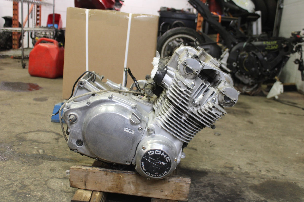 77 SUZUKI GS750 ENGINE MOTOR BB779