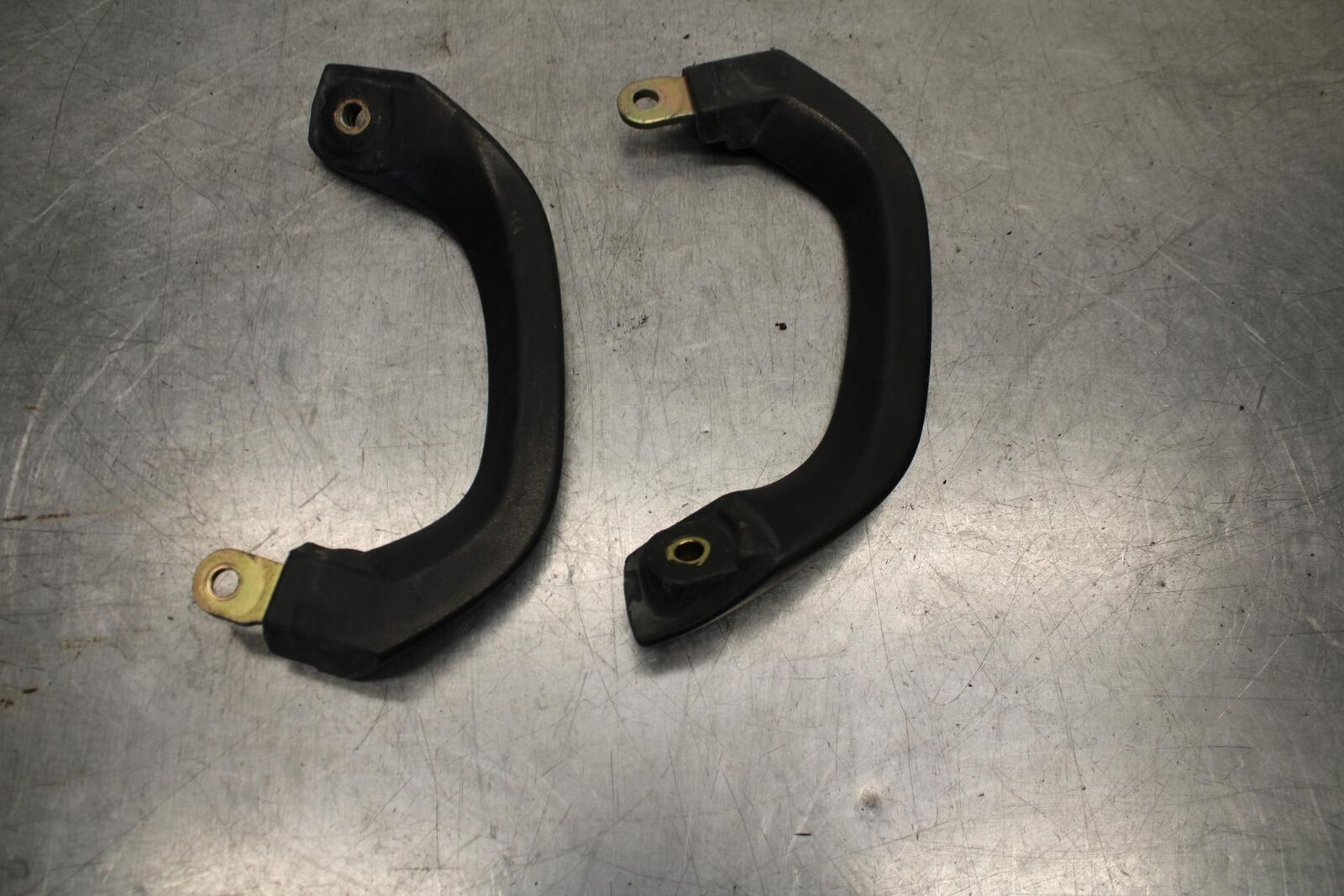 1995 Suzuki RF600R PASSENGER REAR SEAT GRAB BAR HANDLE SET BB615