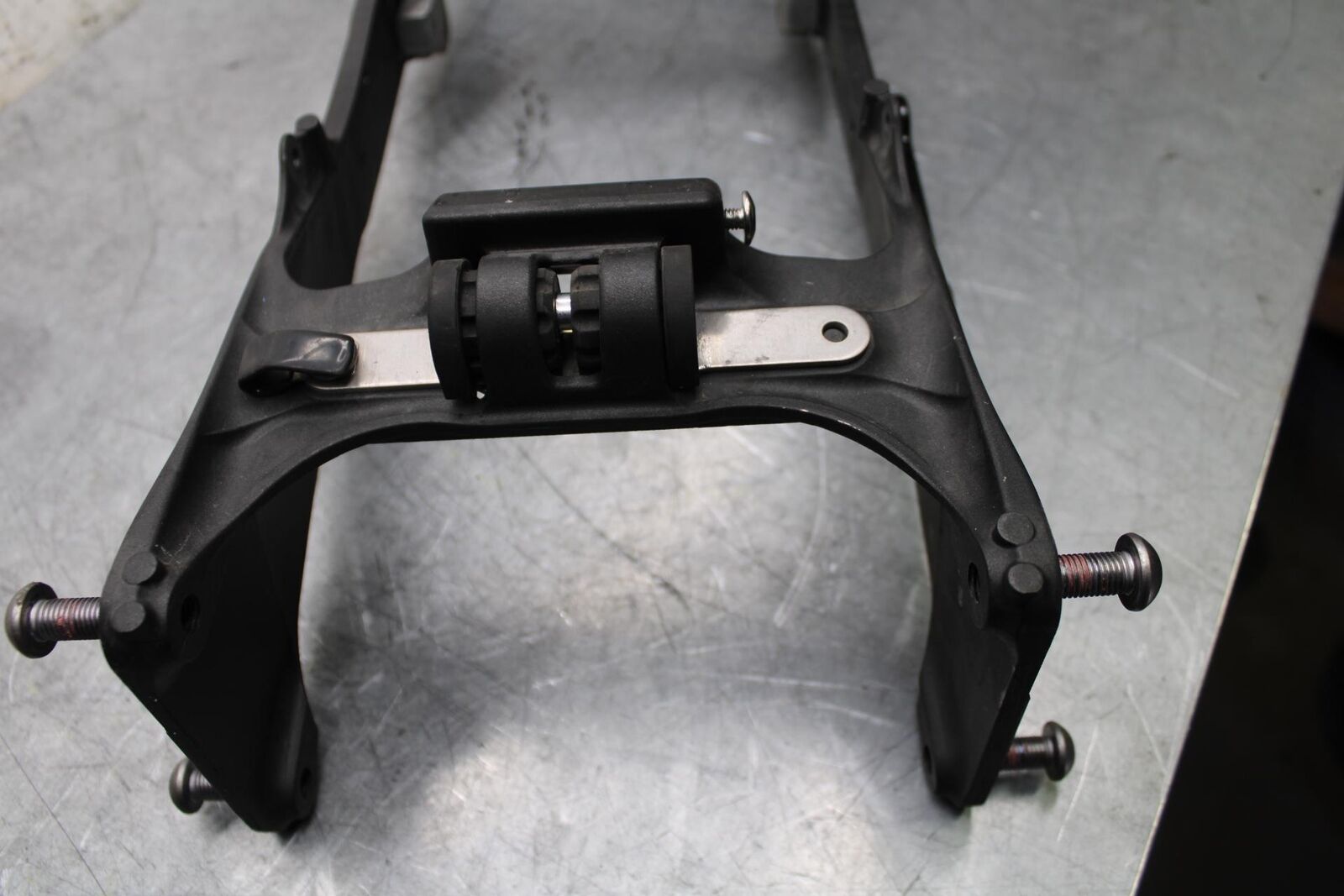 2009 Kawasaki Ninja ZX6R ZX600R REAR TAIL SUBFRAME SUB FRAME 32160-0398  BB548