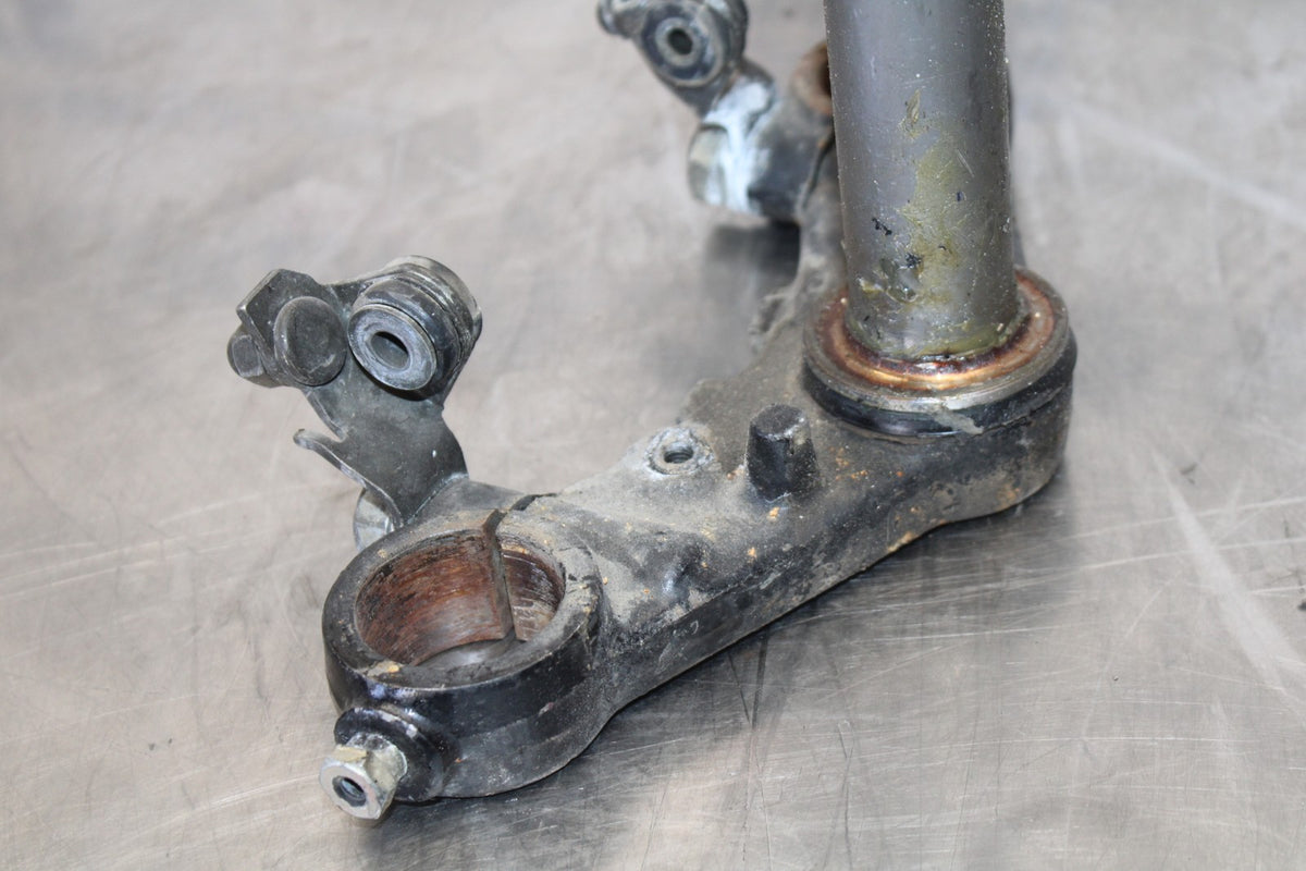81 YAMAHA MAXIM 550 XJ550 FORKS CLAMP UPPER LOWER TRIPLE TREE STEM BB866