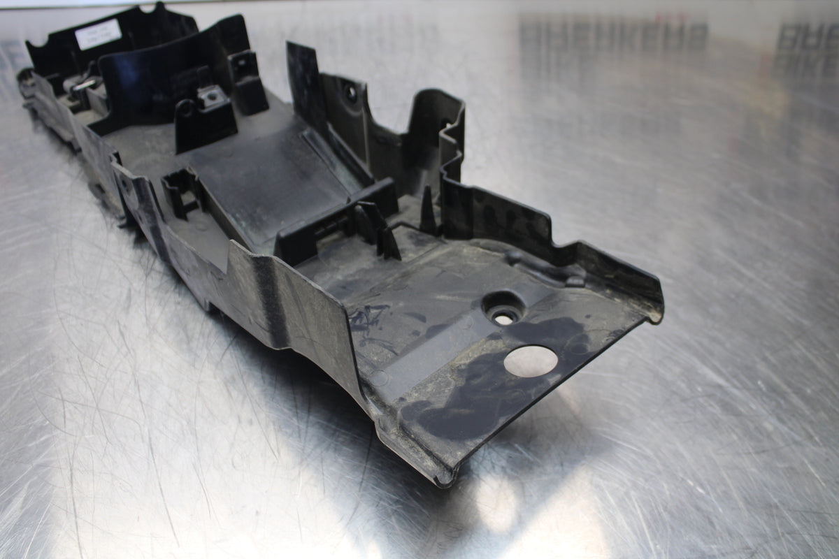 15-16 HONDA CB300F REAR BACK TAIL UNDERTAIL BATTERY TRAY PLASTIC BB150