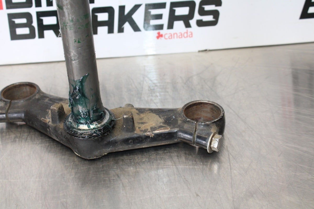 76-77 HONDA GOLDWING 1000 FRONT FORKS CLAMP LOWER TRIPLE TREE STEM BB171